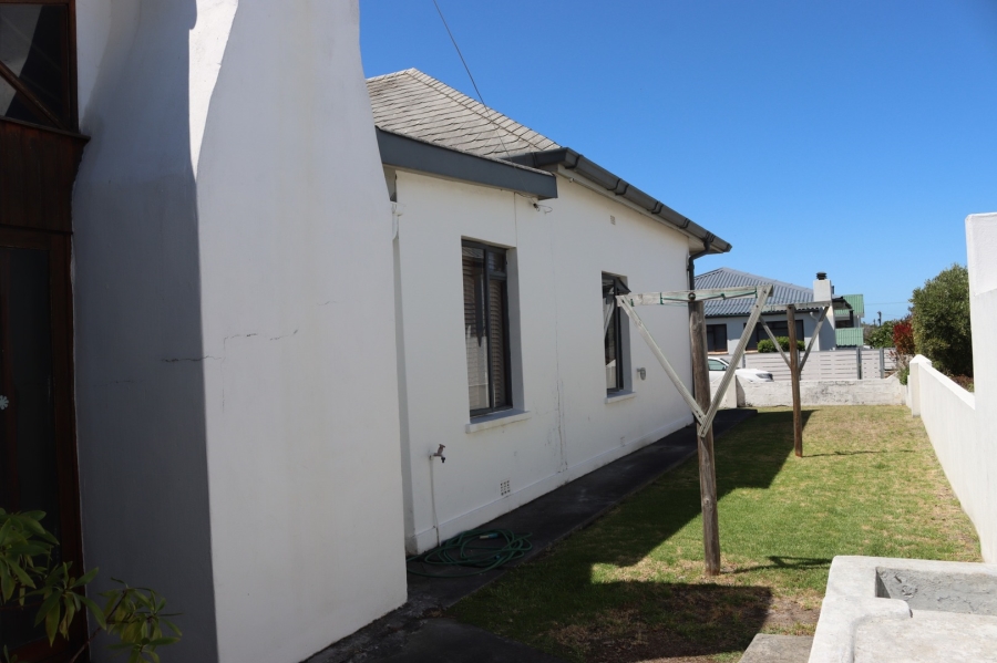 4 Bedroom Property for Sale in Kleinmond Western Cape